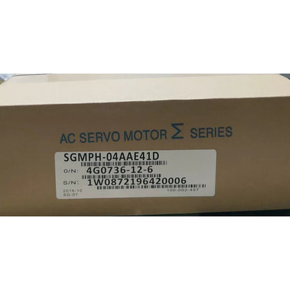 YASKAWA SGMPH-04AAE41D AC Servo Motor Σ Series on box, industrial automation part