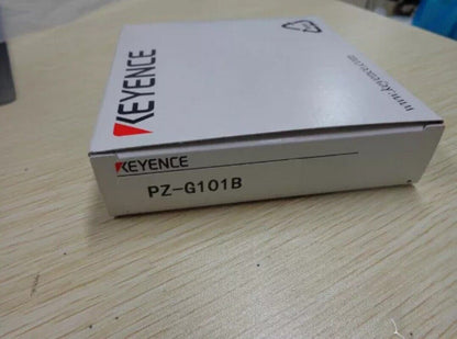 Keyence PZ-G101B sensor box, white packaging, industrial automation part