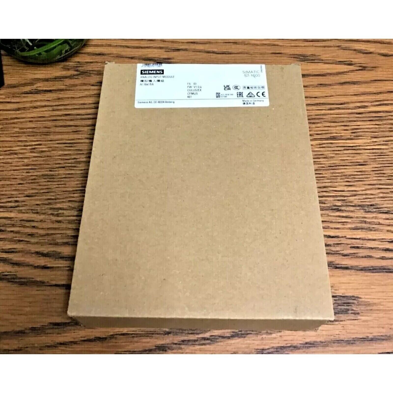 Siemens S7-1500 Analog Input Module, cardboard packaging, industrial automation part