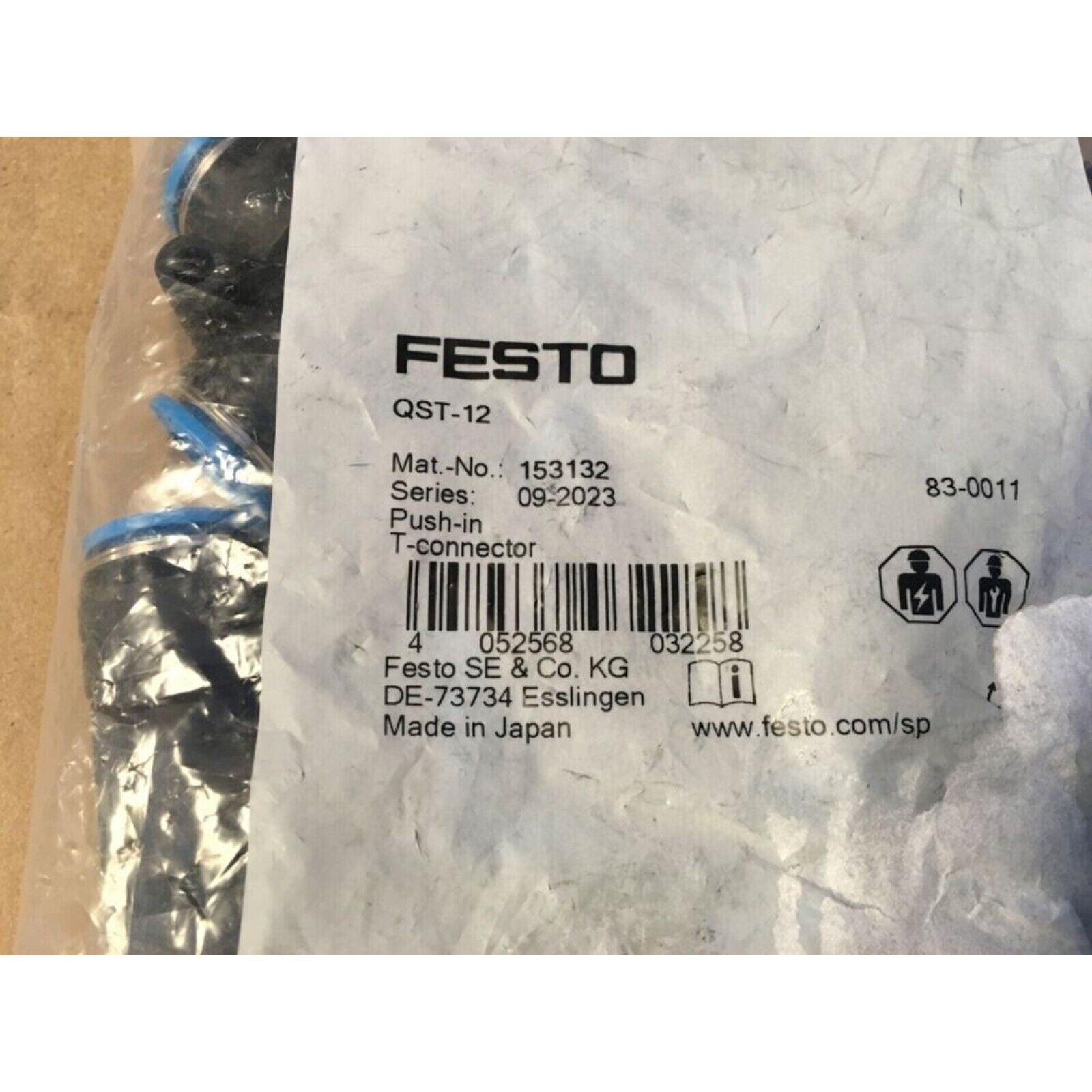 Festo QST-12 Push-In T-connector industrial automation part, Made in Japan