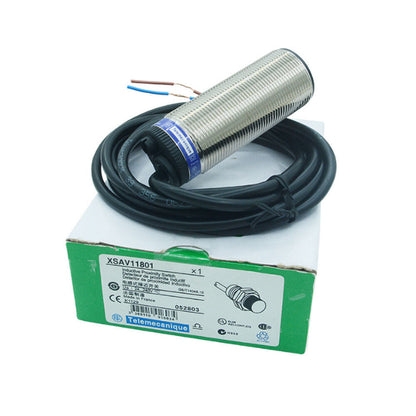 Schneider XSA-V11801 inductive proximity sensor with cable and box, industrial automation part