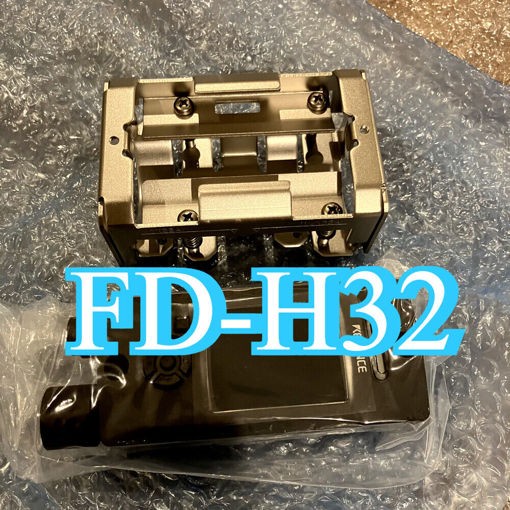 Keyence FD-H32 Flowmeter, new clamp-on flow sensor, standard model.