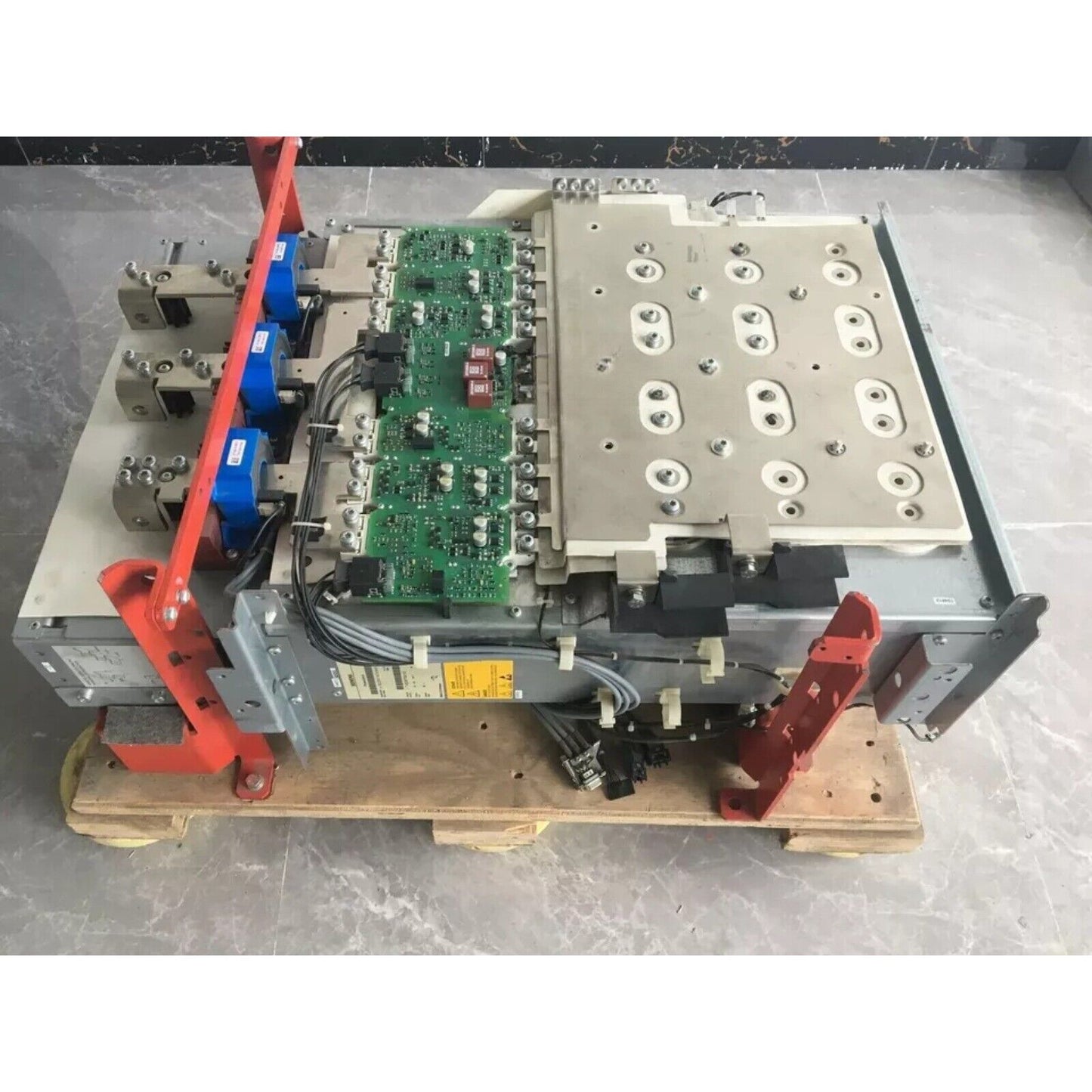 Siemens 6SL3352-1AE33-8AA1 Power Block Motor Module, industrial automation part on wooden pallet