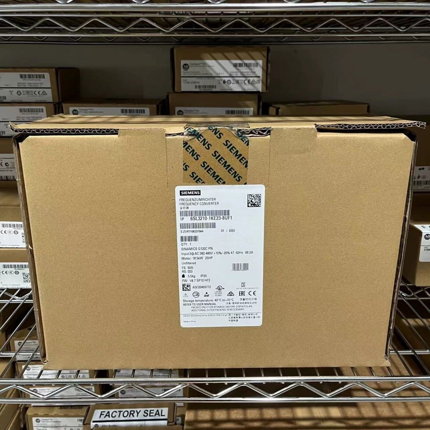 Siemens SINAMICS G120C frequency converter in box, model 6SL3210-1KE23-8UF1, industrial automation part