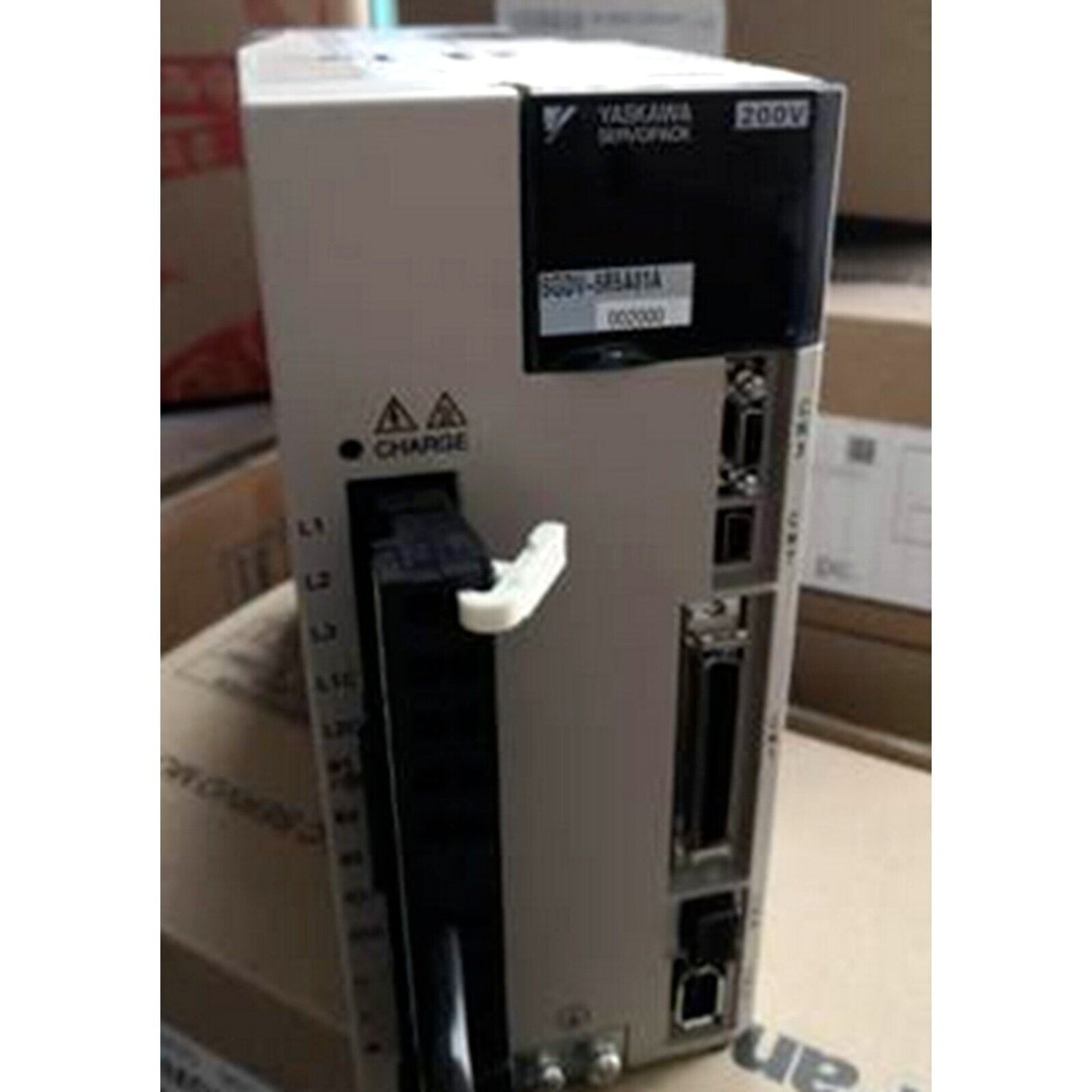 YASKAWA SGDV-5R5A01A002000 Servo Drive, 200V, NEW. Industrial automation part for sale.