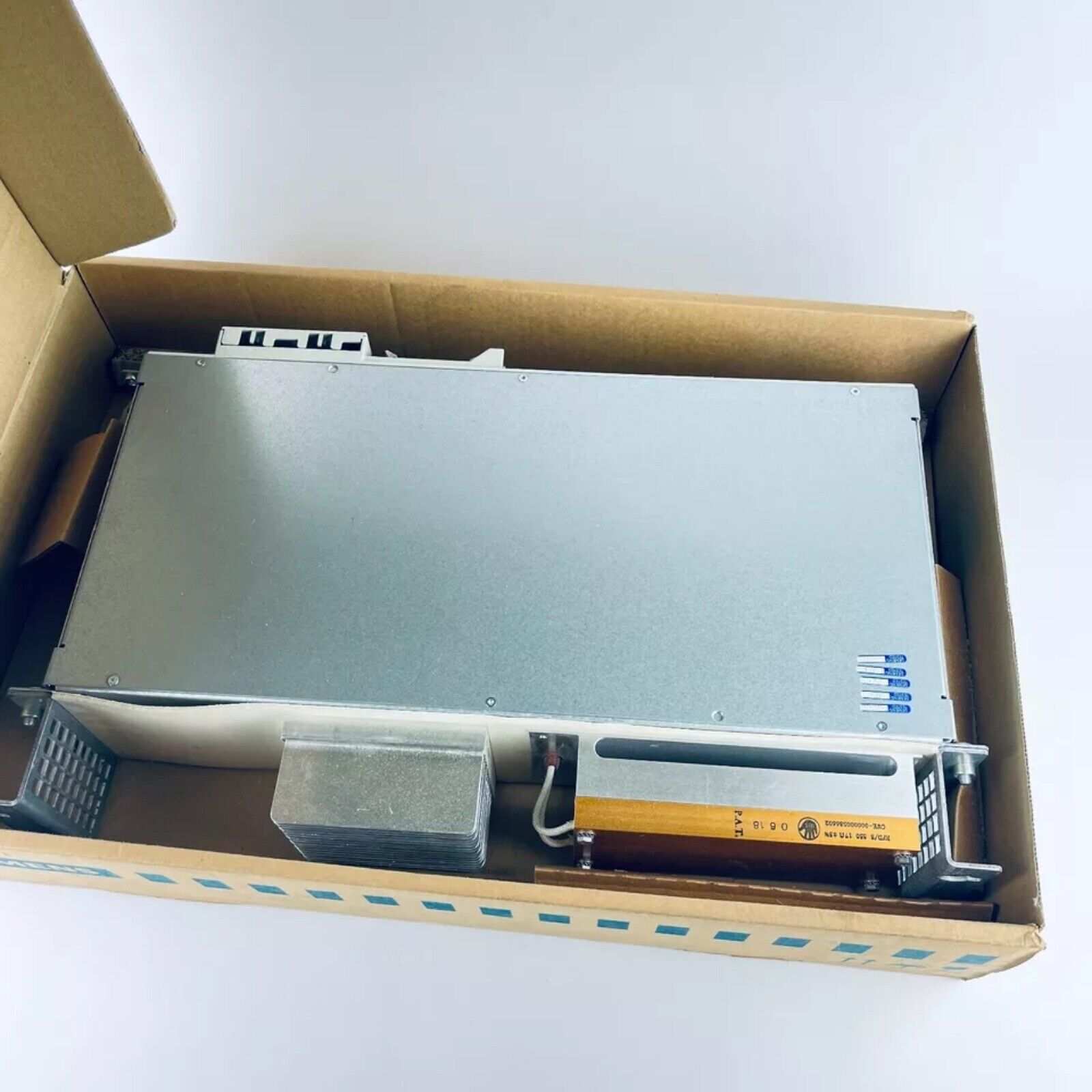 Siemens SIMODRIVE 611 Power Module in Box. Industrial Automation Part. 6SN1145-1AA01-0AA2