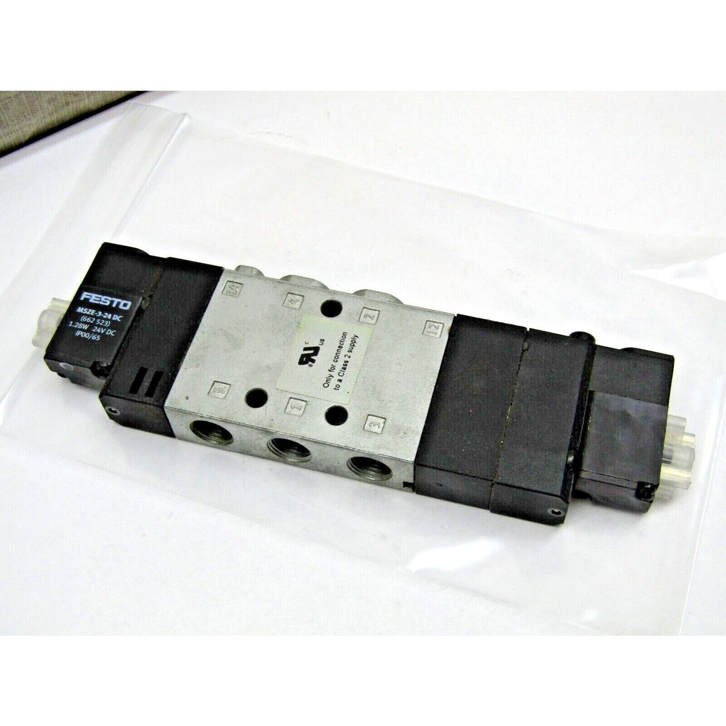 Controller | Festo | CPE14-M1BH-5/3E-1/8 196935 Solenoid Valve