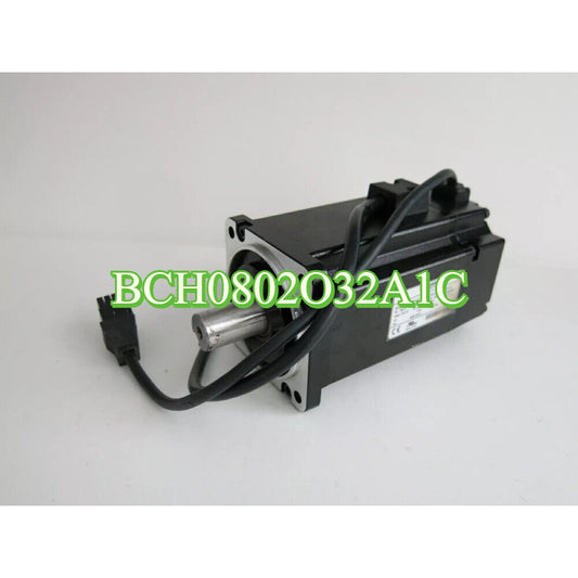 Schneider BCH0802O32A1C servo drive motor, industrial automation part