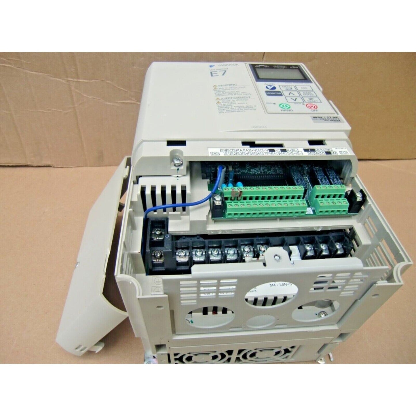 Inverter | YASKAWA | E7 VARIABLE FREQUENCY AC DRIVE, 380-480V, 17A, 10HP, P/N: CIMR-E7U47P5