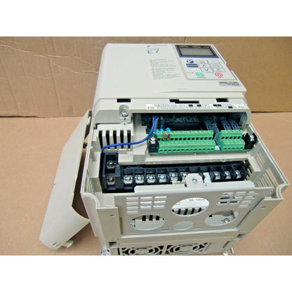 Inverter | YASKAWA | E7 VARIABLE FREQUENCY AC DRIVE, 380-480V, 17A, 10HP, P/N: CIMR-E7U47P5