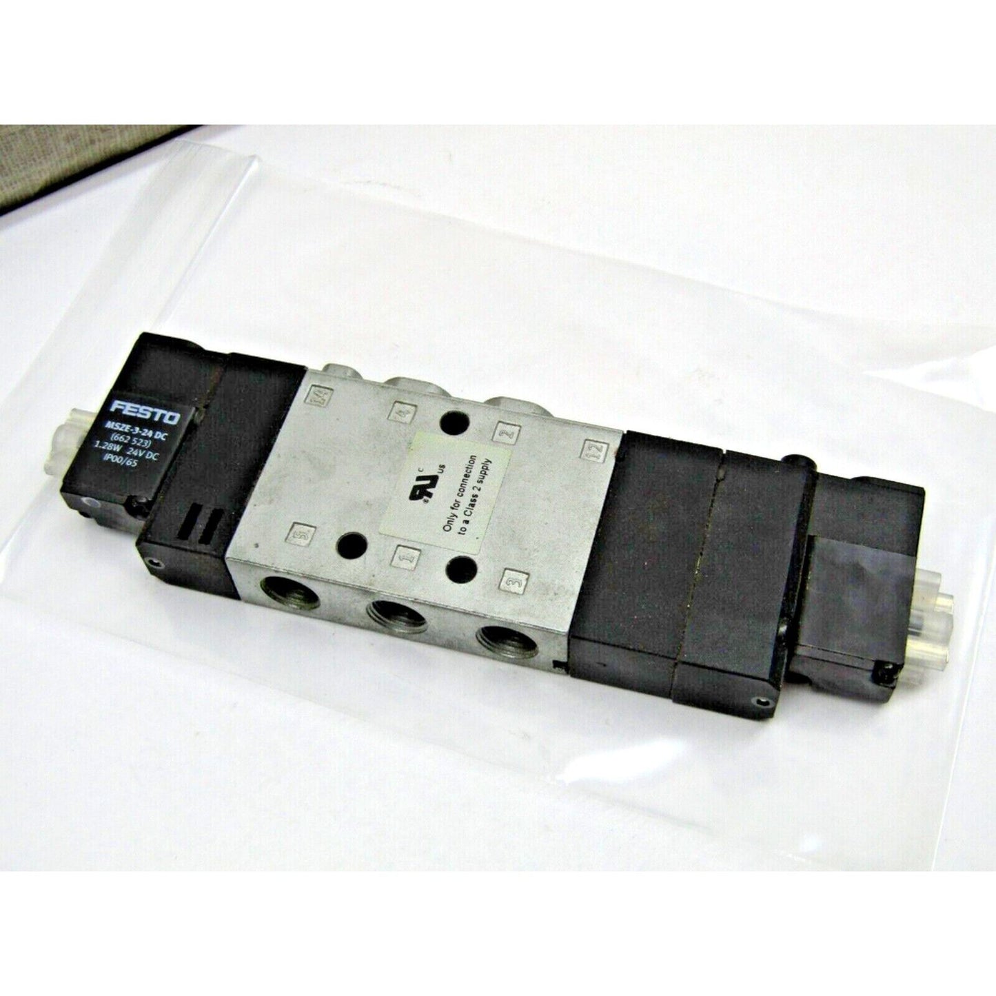 Controller | Festo | CPE14-M1BH-5/3E-1/8 196935 Solenoid Valve