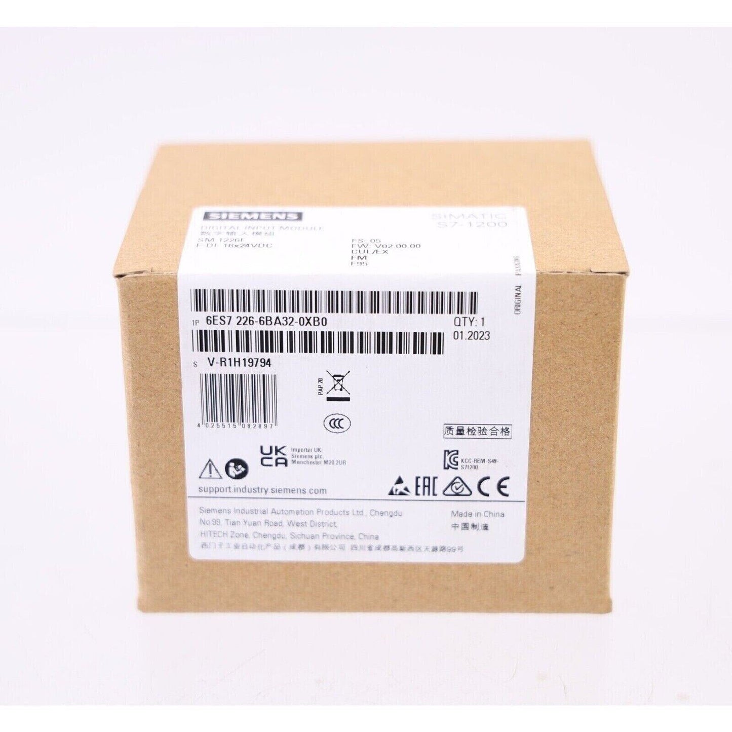 Siemens SIMATIC S7-1200 PLC 6ES7 226-6BA32-0XB0 Digital Input Module box, product packaging.