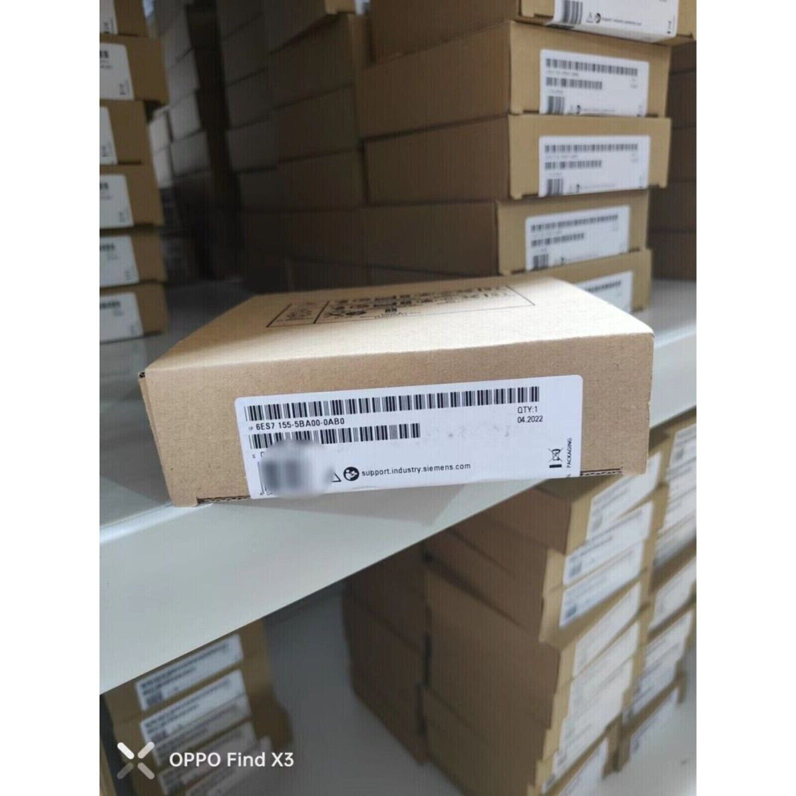 Siemens SIMATIC ET 200MP PLC module in packaging, product code 6ES7155-5BA00-0AB0