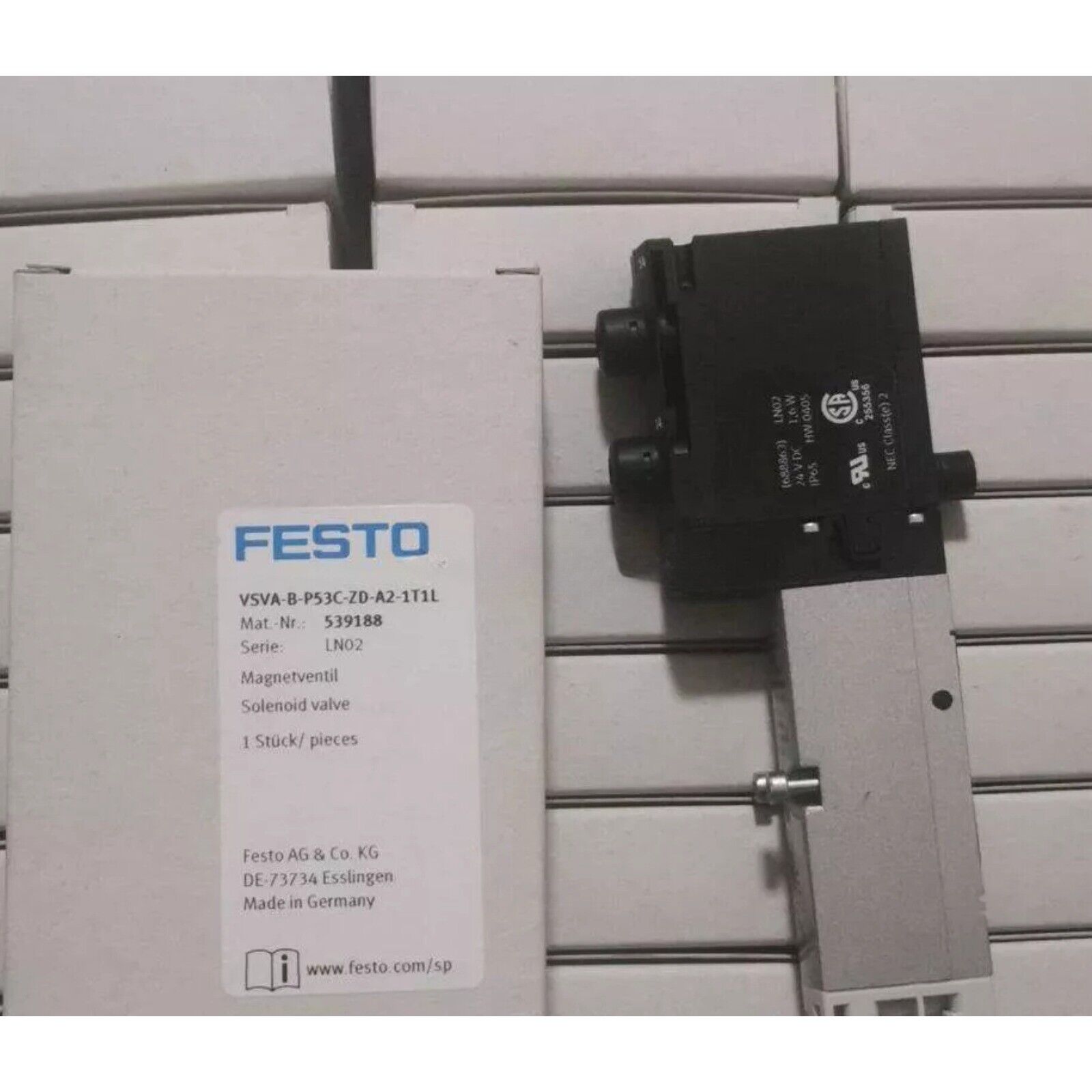 Festo VSVA-B-P53C-ZD-A2-1T1L Solenoid Valve, industrial automation part