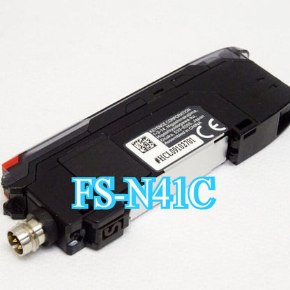 Keyence FS-N41C Fiber Amplifier, black, with CE marking, for industrial automation.