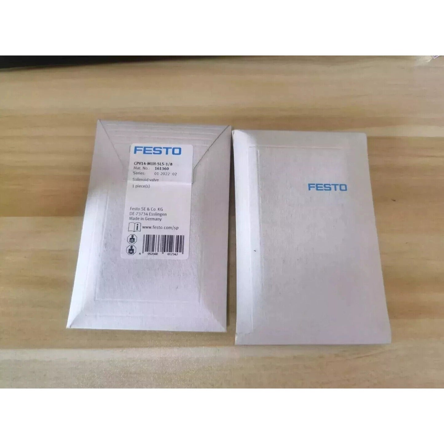 Festo CPV14-M1H-5LS-1/8 Solenoid valve in packaging. Industrial automation part, 161360.