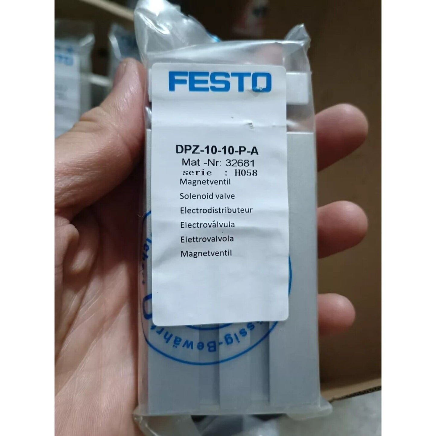 FESTO DPZ-10-10-P-A Twin cylinder in packaging, industrial automation part, solenoid valve