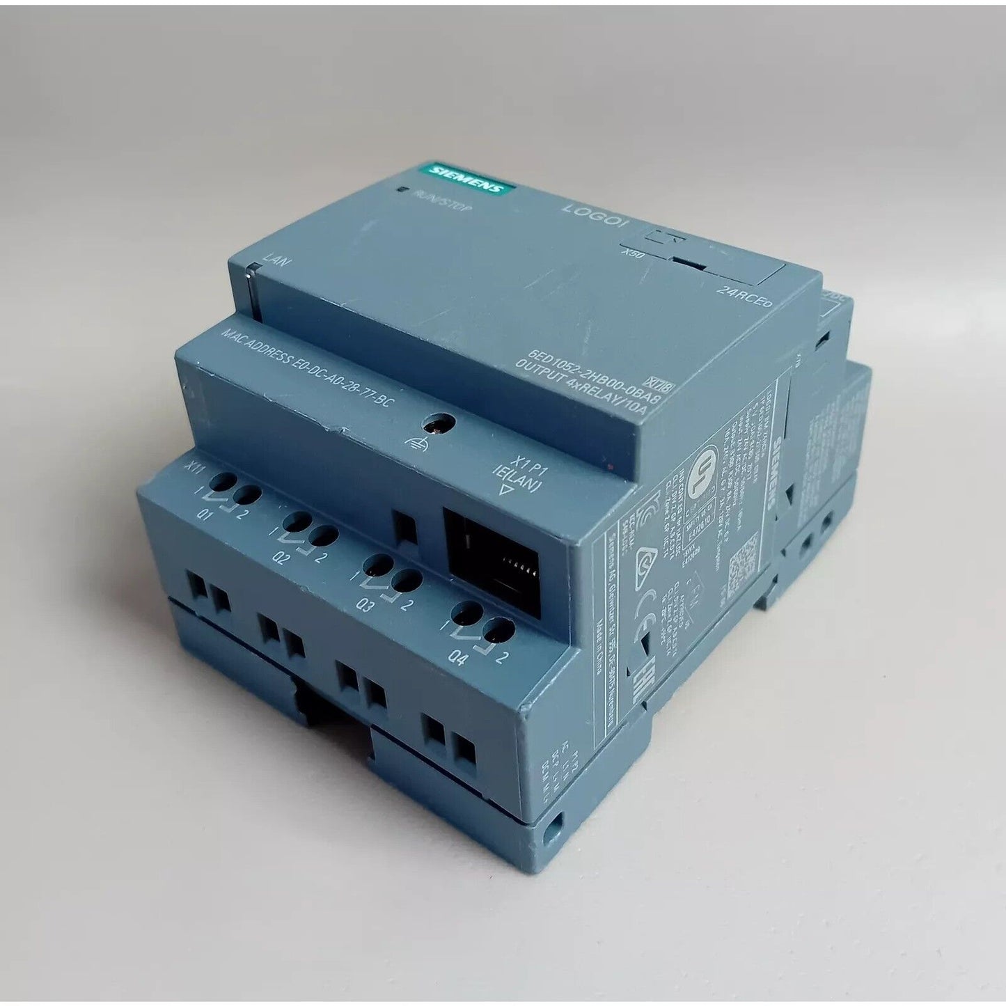 Siemens LOGO! 24RCEO PLC module 6ED1052-2HB00-0BA8. Industrial automation component.
