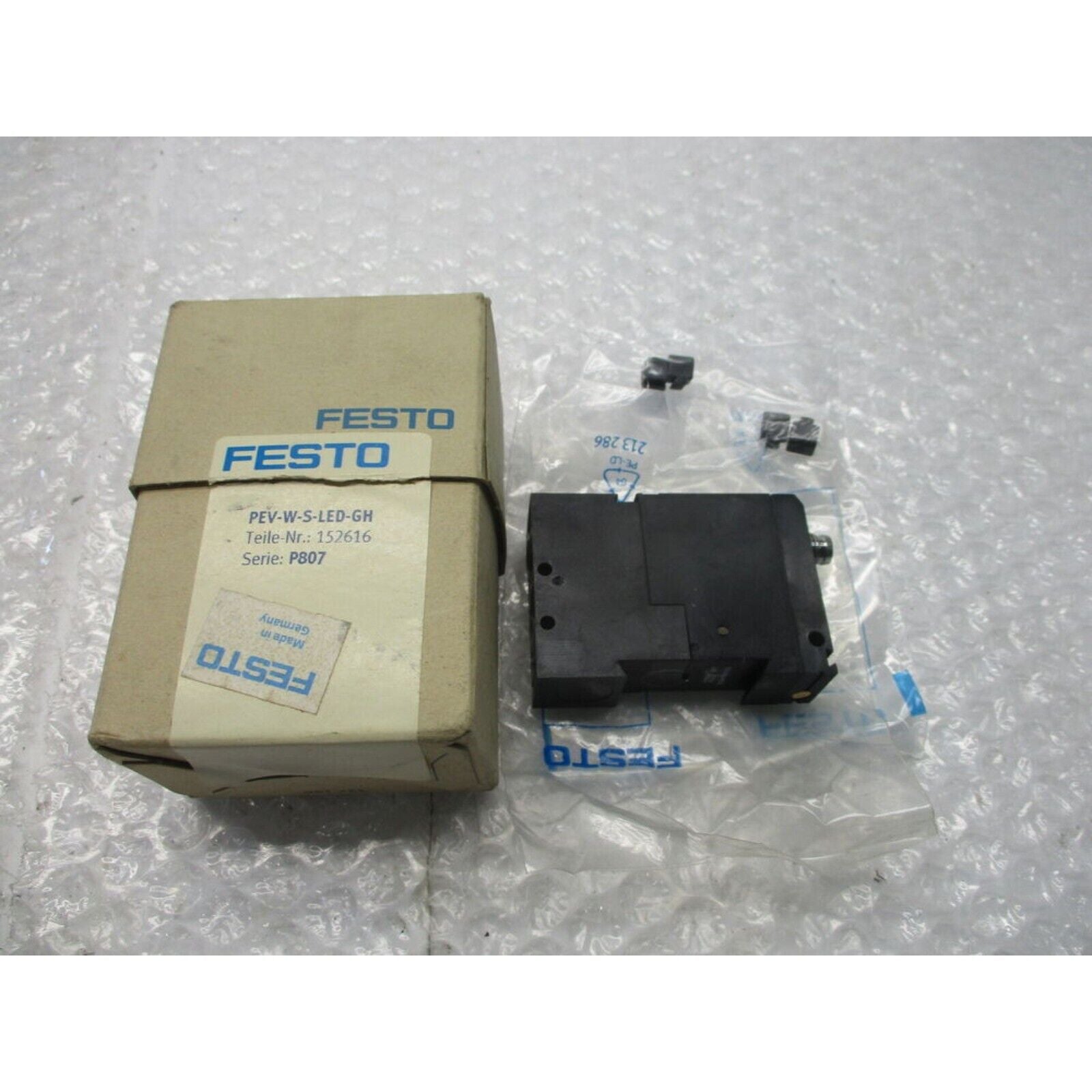 Festo PEV-W-S-LED-GH controller, industrial automation part, product number 152616, Made in Germany.