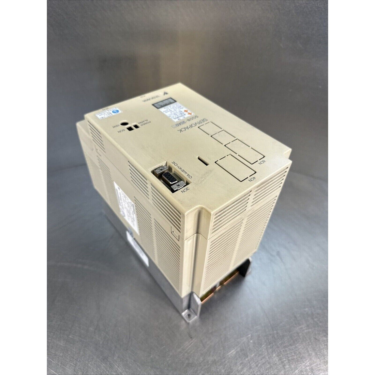 YASKAWA ServoPack SGDB-20ADG electric servo drive, beige industrial equipment