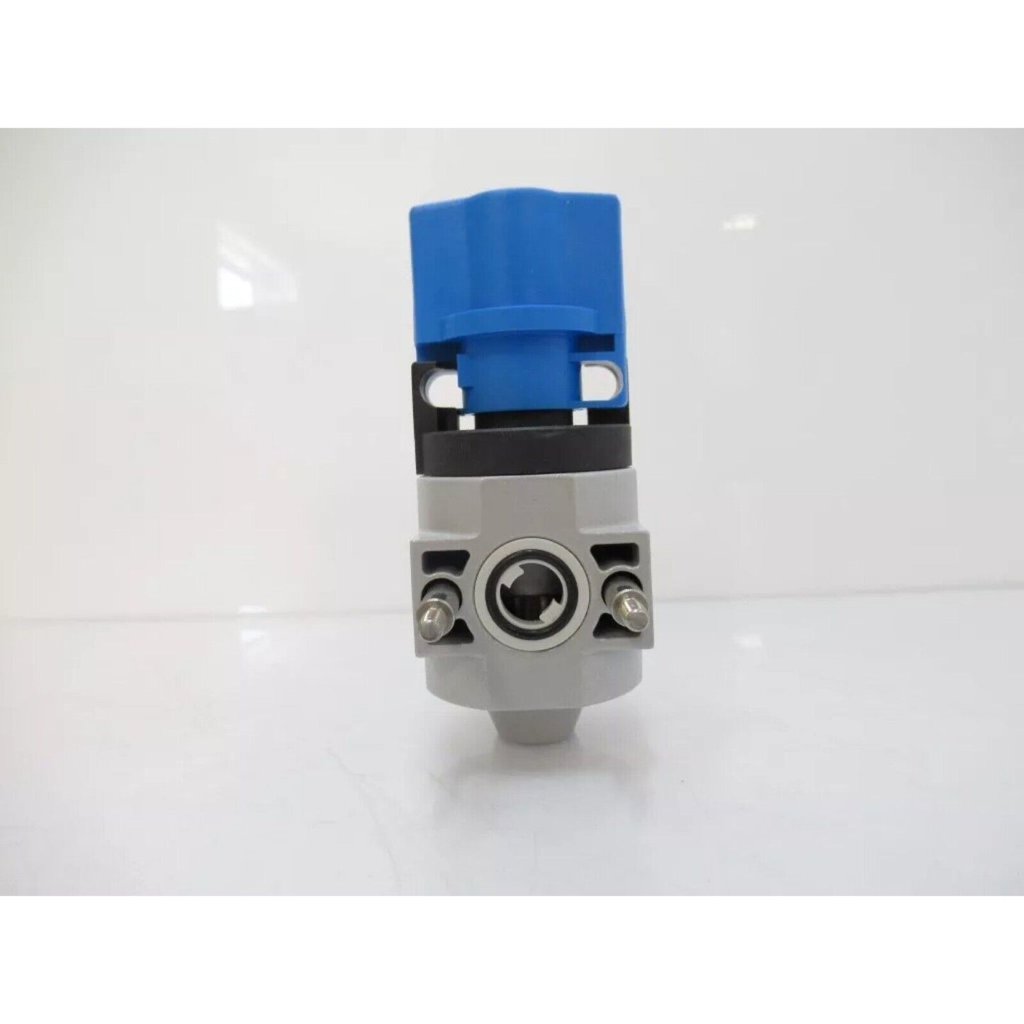 Festo HE-D-MINI 170681 Shut off valve, pneumatic component with blue top, industrial automation part