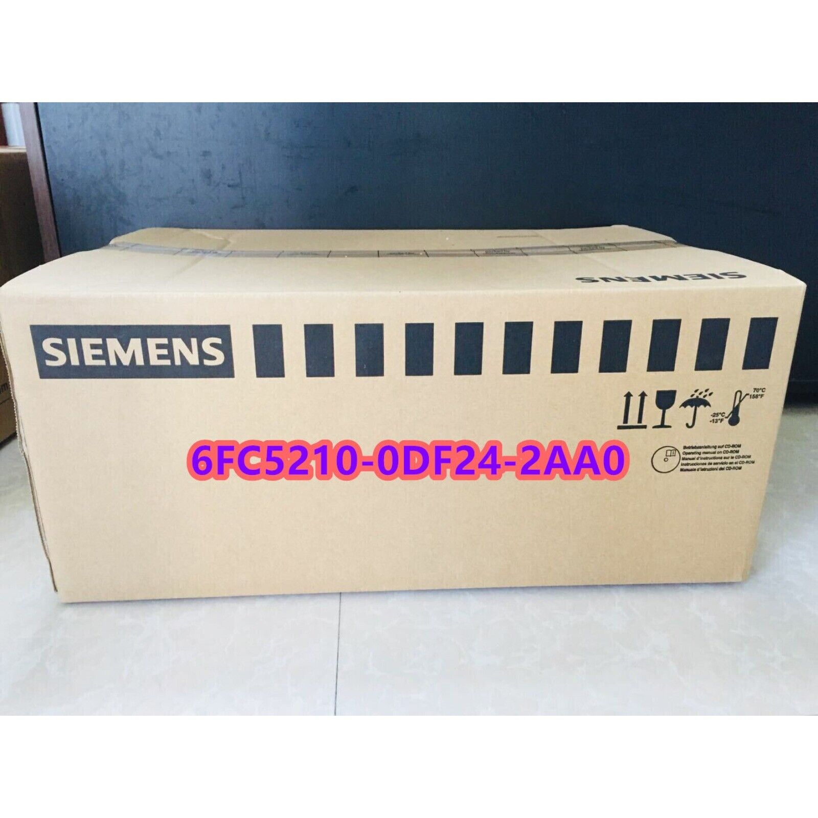 Siemens 6FC5210-0DF24-2AA0 PCU 70 PLC module box, industrial automation parts.