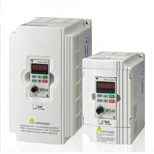Yaskawa CIMR-VU4A0031FAA Inverter. White VFD-M units with digital displays and control panels, displaying error code.
