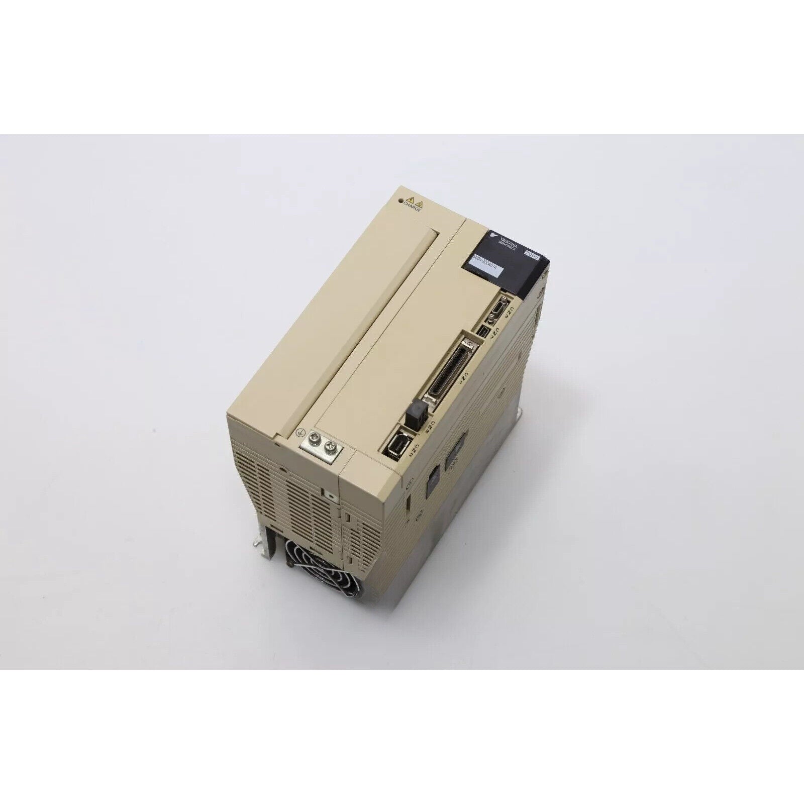 YASKAWA ServoPack SGDV-200A01A Servo Drive, Industrial Automation Part