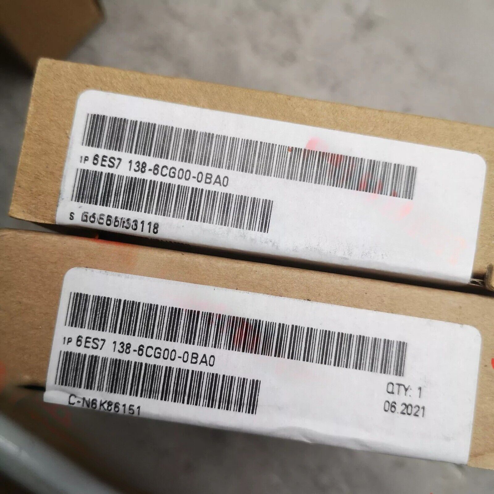 Siemens SIMATIC ET 200SP TM timer module, 6ES7 138-6CG00-0BA0, product label with barcode and ID, industrial automation part