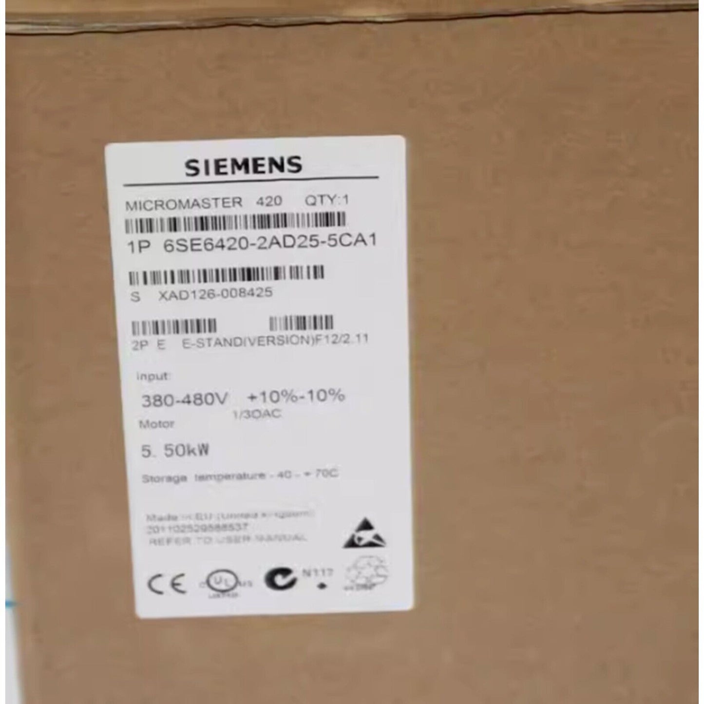 Siemens MICROMASTER 420 frequency inverter label, 6SE6420-2AD25-5CA1, 380-480V input, 5.50kW motor control.