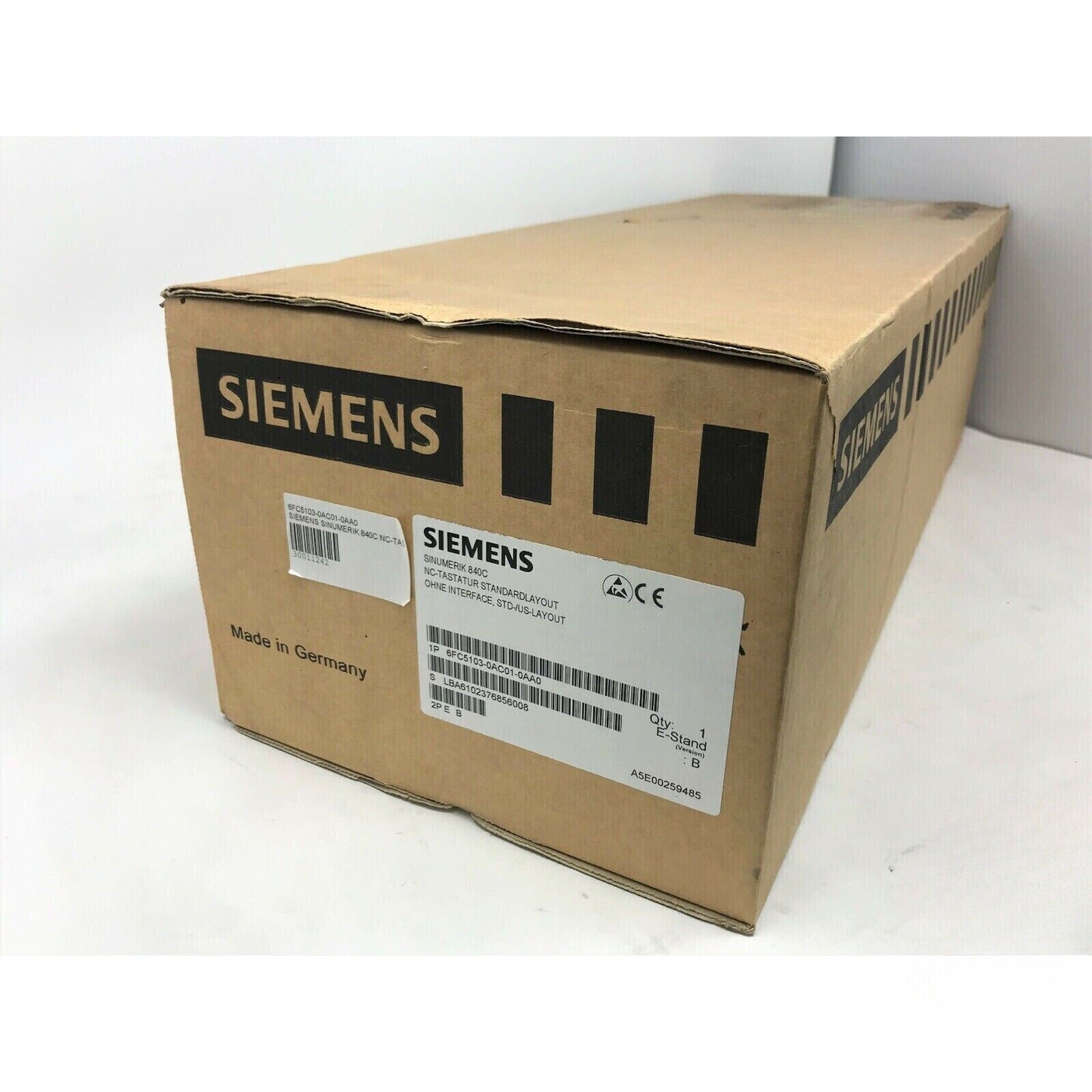Siemens 6FC5103-0AC01-0AA0 CNC keyboard in a brown box, SINUMERIK 840C, Made in Germany.