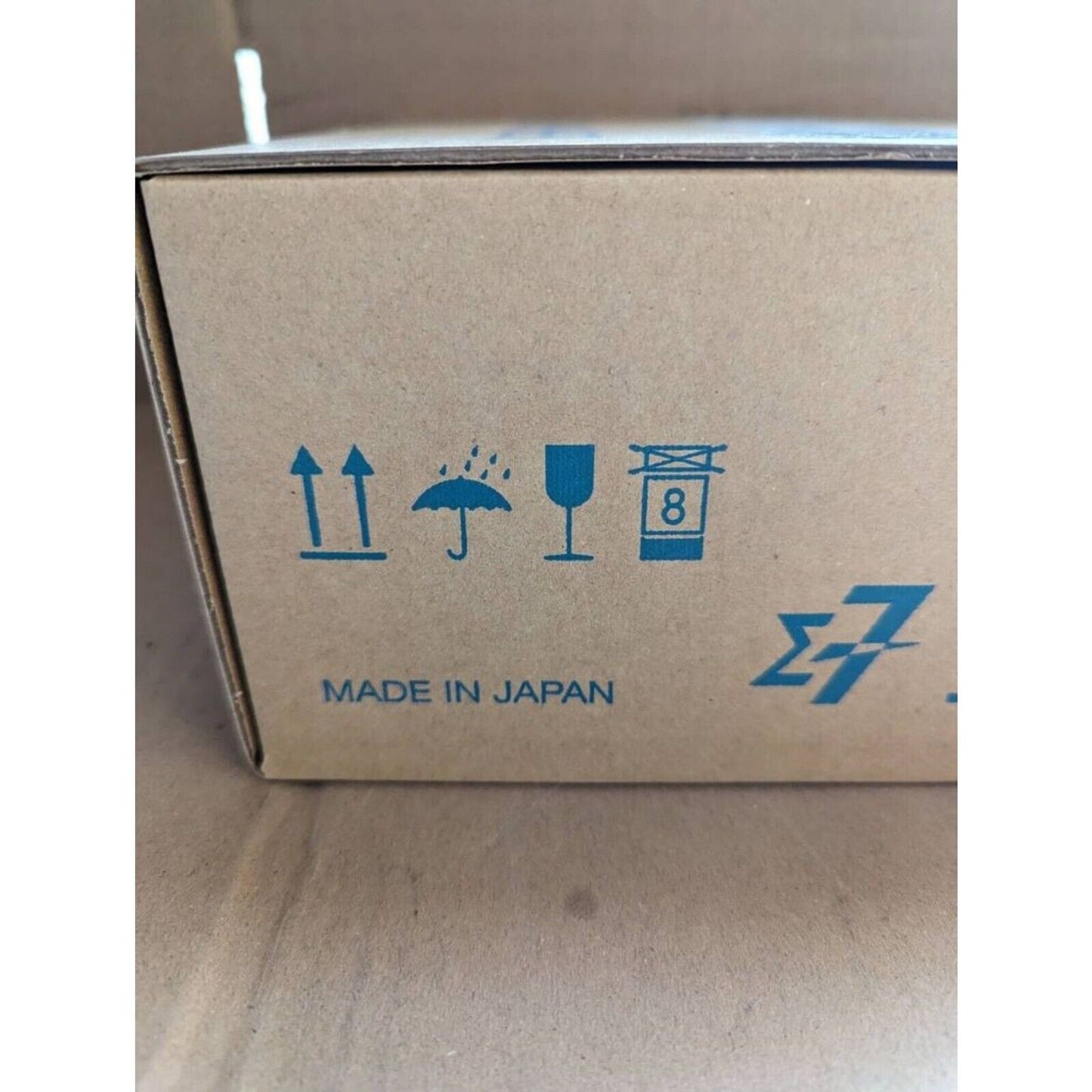 YASKAWA SGD7S-R90AA0A AC Servo Drive cardboard box detail, Made in Japan, factory stored item