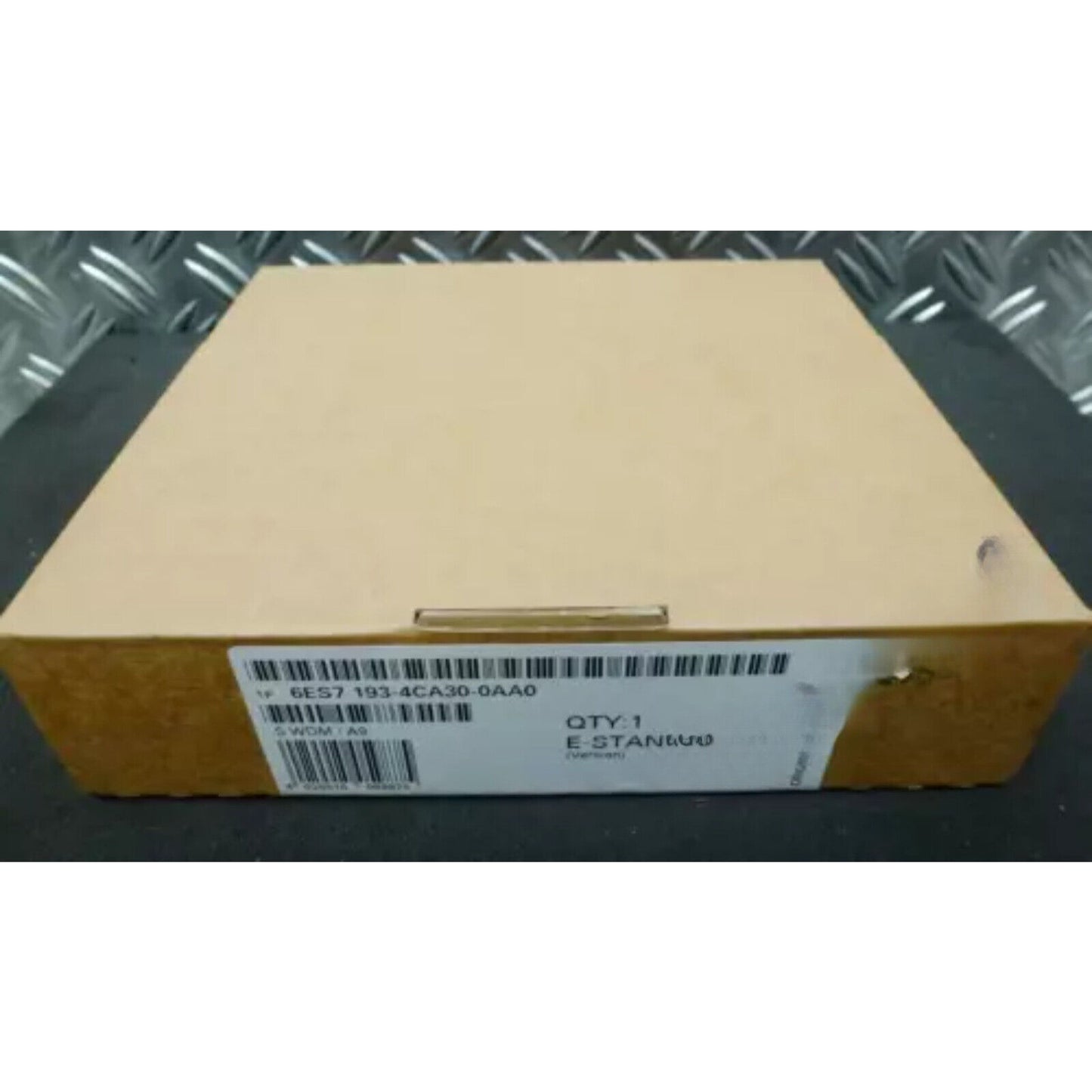 Siemens 6ES7 193-4CA30-0AA0 SIMATIC DP Terminal Module in cardboard box, quantity 1.