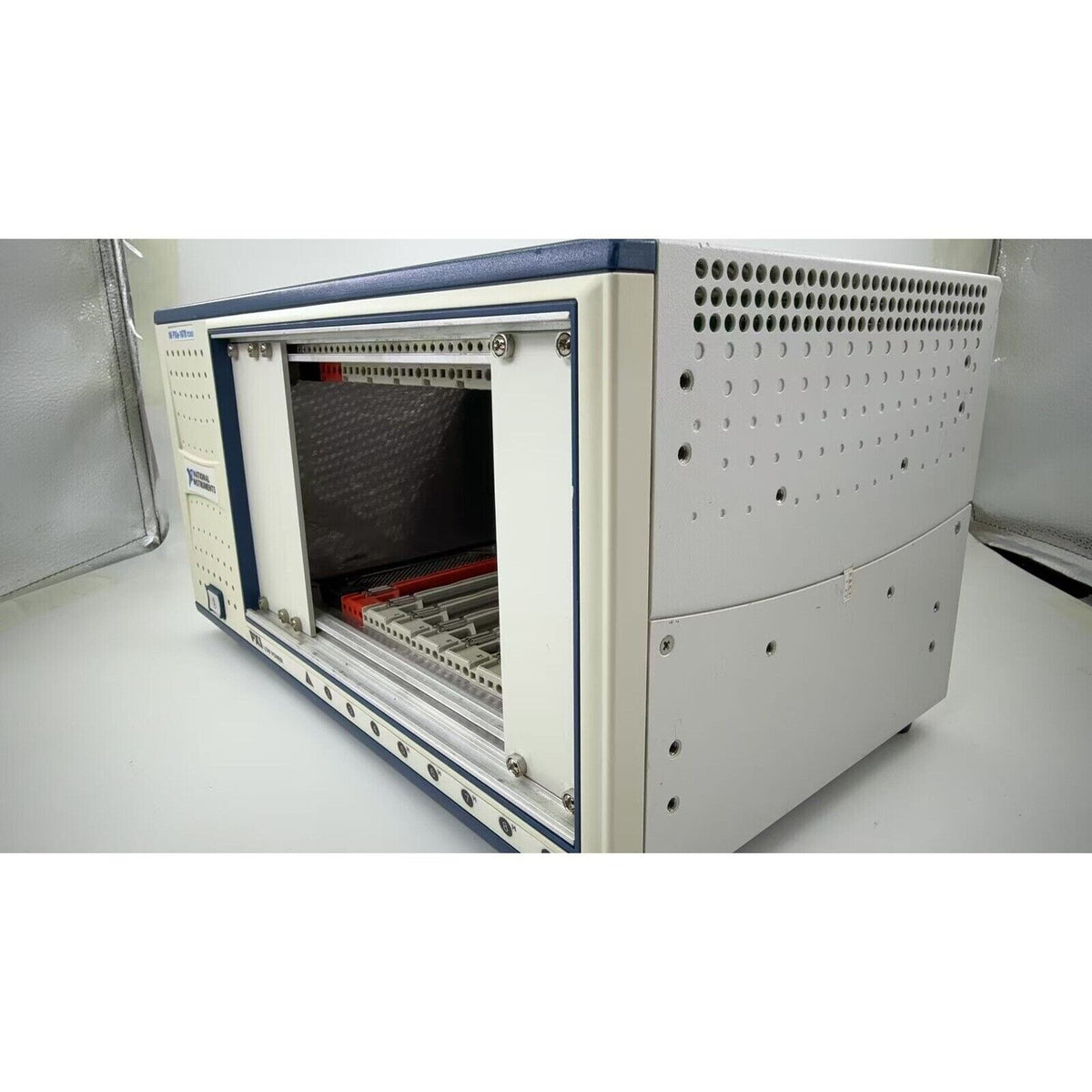 National Instruments PXIe-1078 PXI Chassis, industrial automation equipment, Express Mainframe