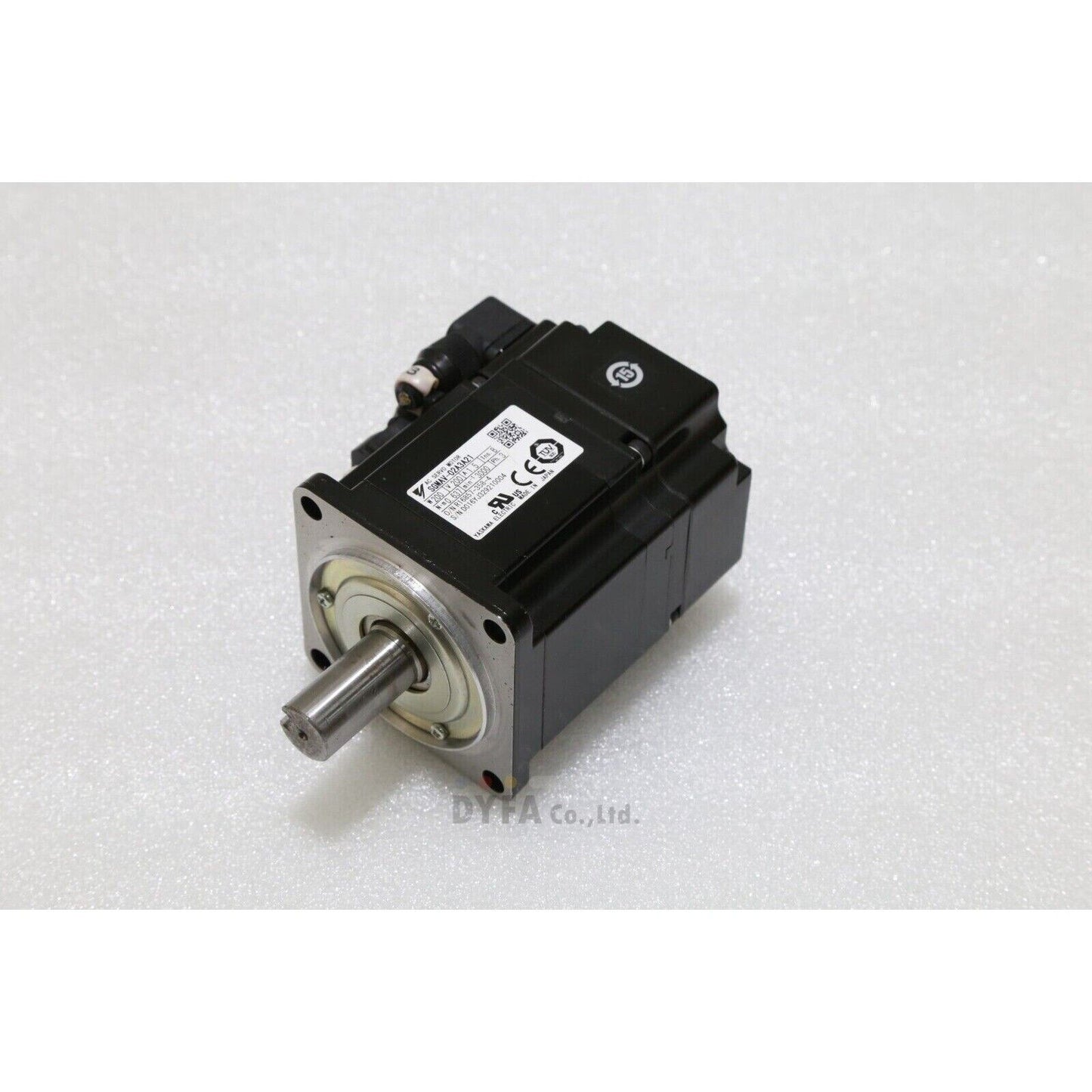 YASKAWA SGMAV-02A3A21 AC Servo Motor, black industrial component, 200W 200V 1.5A, Japan made