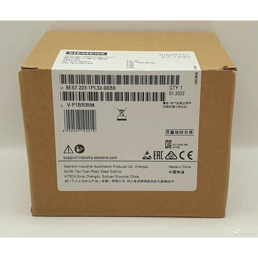 Siemens S7-1200 Digital I/O Module SM 1223 (6ES7 223-1PL32-0XB0) in its original packaging.