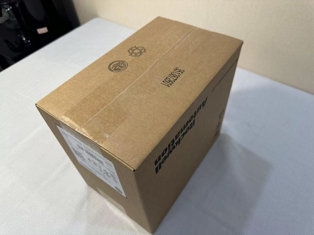 Allen-Bradley PowerFlex 525 AC Drive packaging box, Rockwell Automation industrial motor control product.