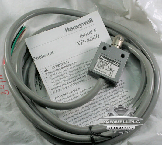 One Honeywell 914CE2-9 Microswitch SPDT Roller Plunger 9-ft Cable Scotland NEW