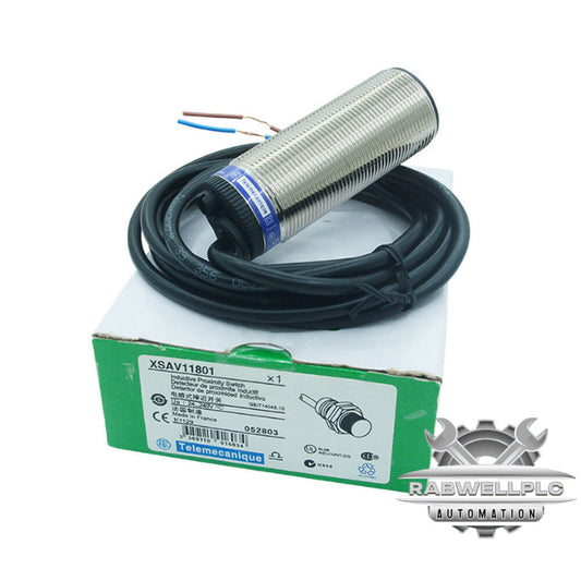 New Schneider XSA-V11801 Inductive Proximity Sensors