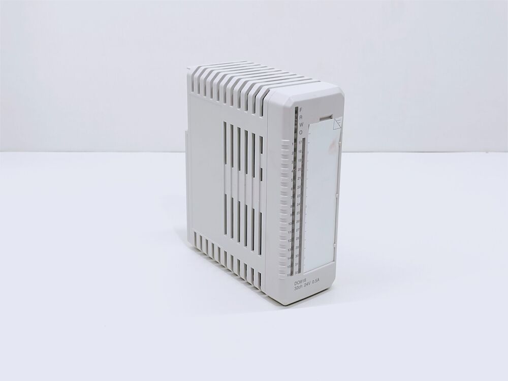 ABB DO818 digital output module, gray plastic enclosure, PLC automation component, 3BSE069053R1.