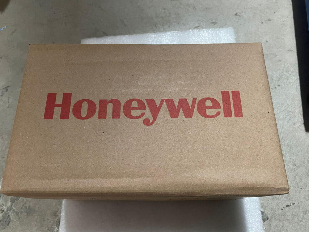 NEW Honeywell C7061A1053 UV Flame Detector Replace C7061A 1053