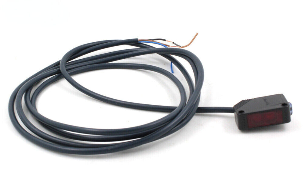 Omron E3Z-D61 photoelectric sensor with cable, new photoelectric switch, industrial automation part