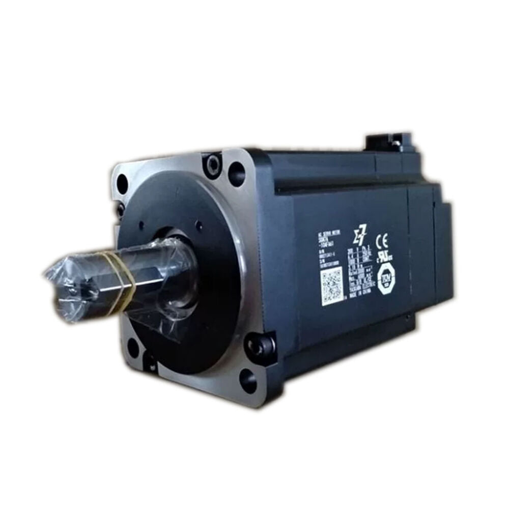 YASKAWA SGM7A-10AFA61 AC Servo Motor. New in box, black and silver industrial automation equipment.