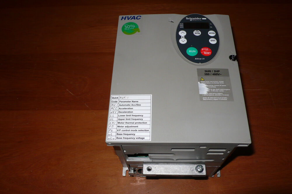 SCHNEIDER ELECTRIC ATV21HU30N4 ALTIVAR 21 TRIPHASE 380V 3kW SPEED DRIVE-