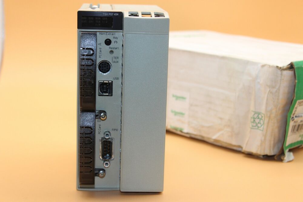 New | Schneider Electric | TSXP57454M | SCHNEIDER TSXP57454M PROCESS UNY 574X4