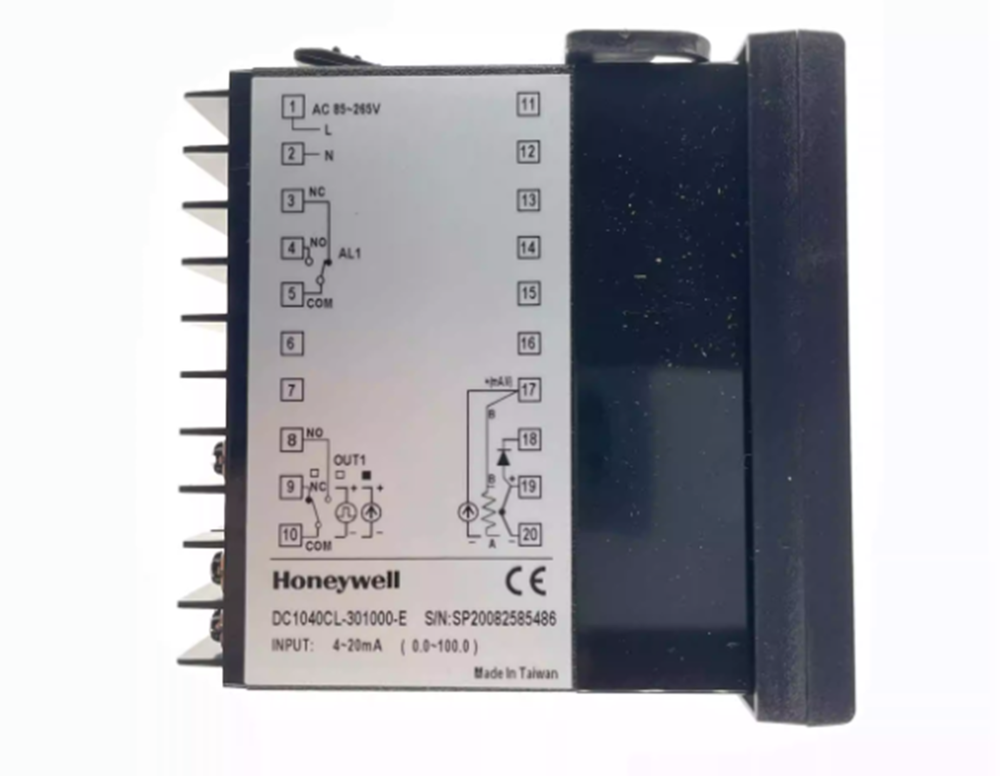 NEW HONEYWELL DC1040CL-301000-E Temperature Controller