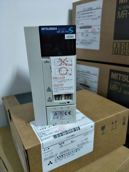 Mitsubishi MR-J2S-40CP-S084 Servo Driver, featuring label and packaging details, electrical component.