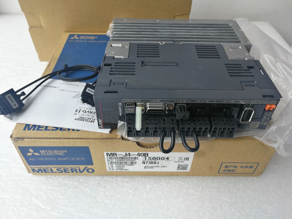 Mitsubishi MR-J4-40B AC Servo Amplifier in box, new. MELSERVO industrial automation part.
