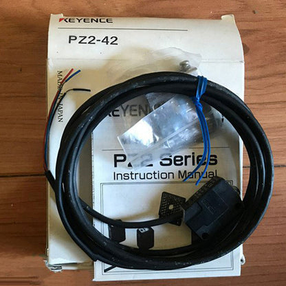 Keyence PZ2-42 Photoelectric Sensor PZ242 1PC New Free Shipping