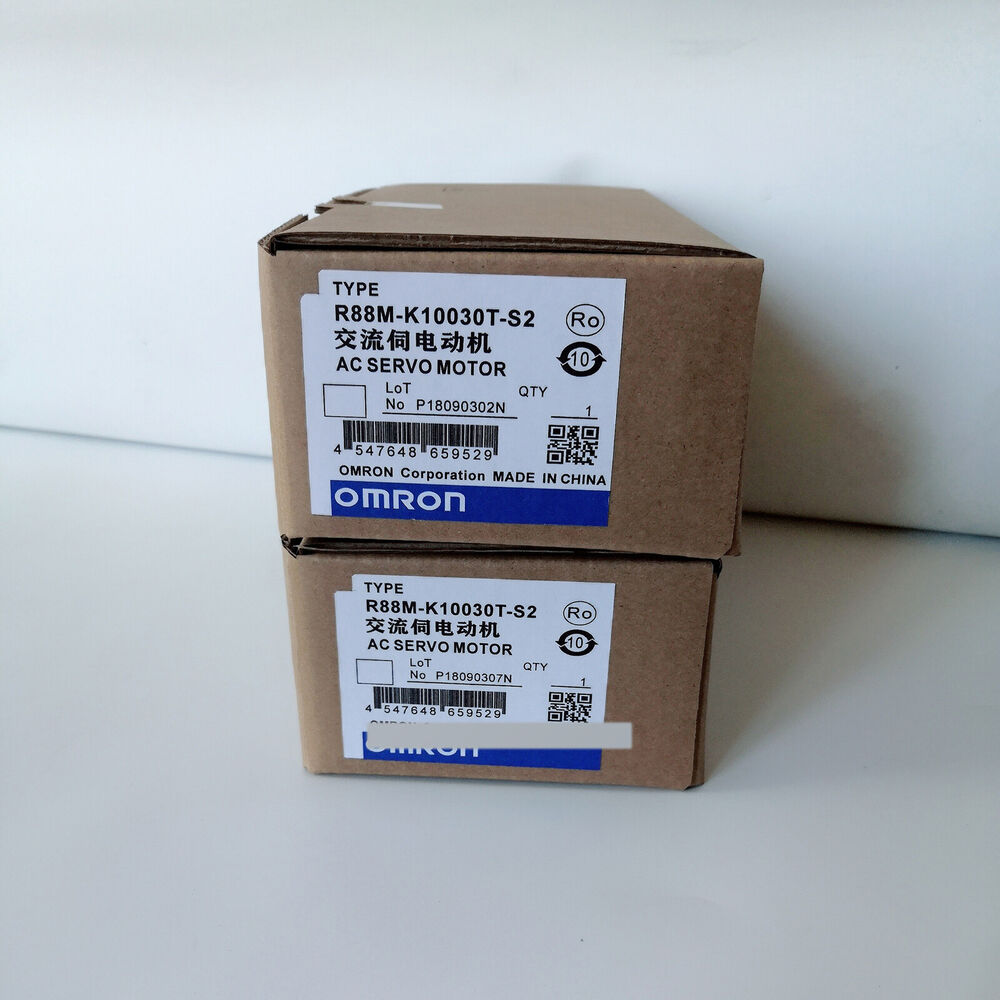 Omron R88M-K10030T-S2 AC Servo Motor boxes, new industrial automation part, Made in China, fast shipping